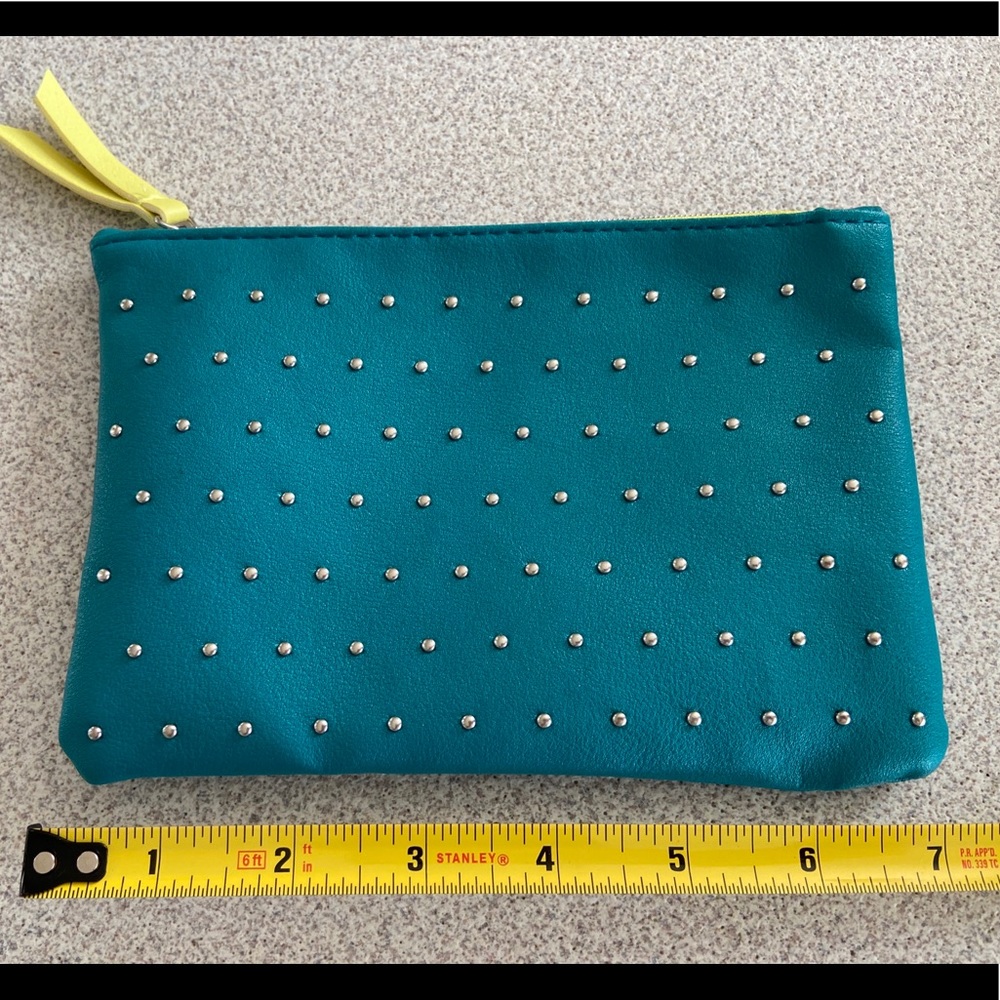 Ipsy cosmetic bag
